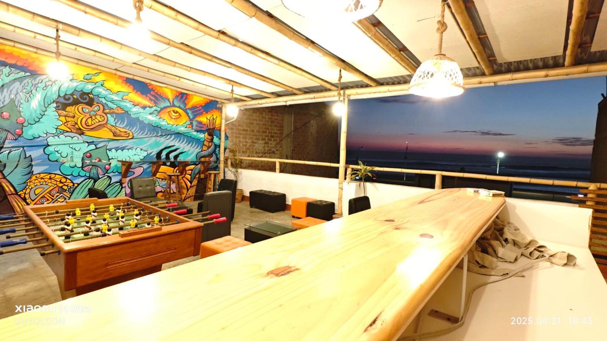 Yellow House Huanchaco Exterior photo